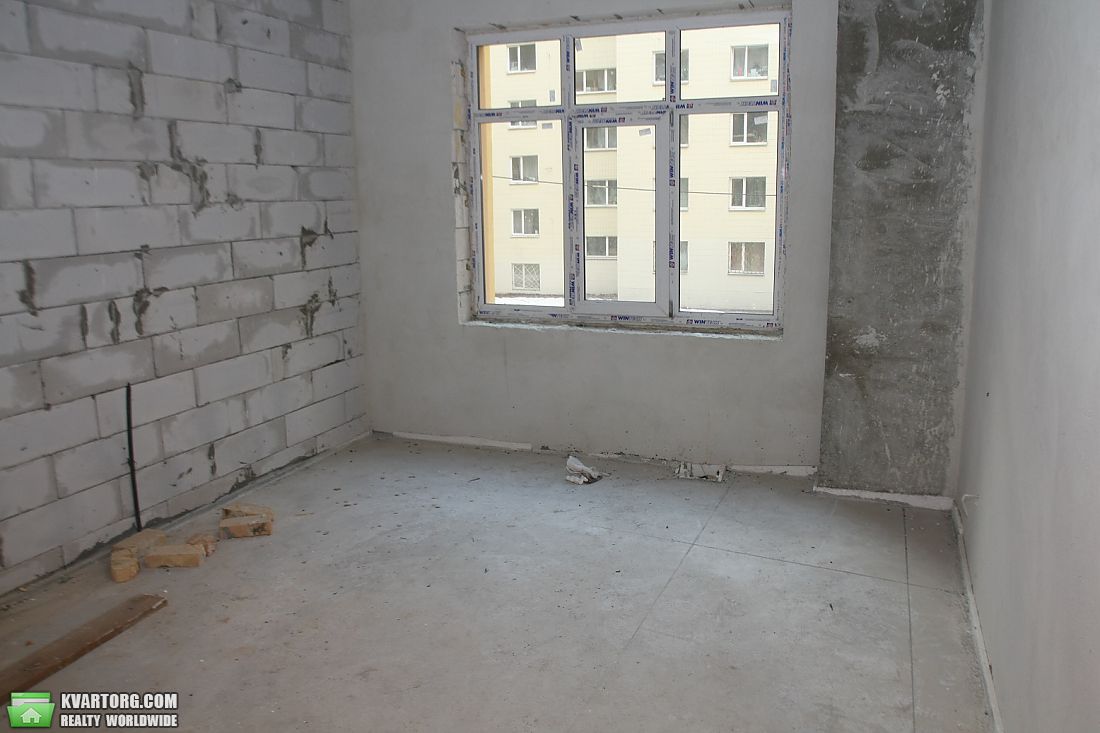 Sell 3-room apartment. Киев,  Щорса — photo 2