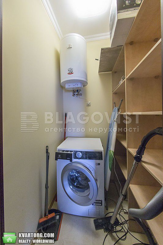 Rent out 2-room apartment. Киев,  Жилянская — photo 6