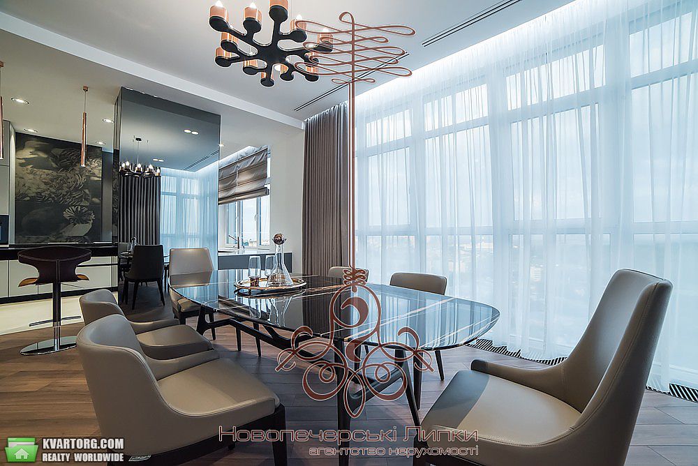Sell 5-room apartment. Киев,  Драгомирова — photo 3