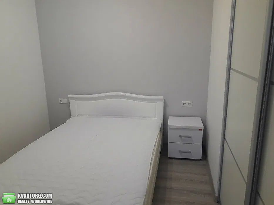 Rent out 1-room apartment. Львов, Шевченка — photo 4