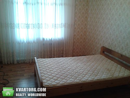 Rent out 2-room apartment. Киев, Урловская — photo 4