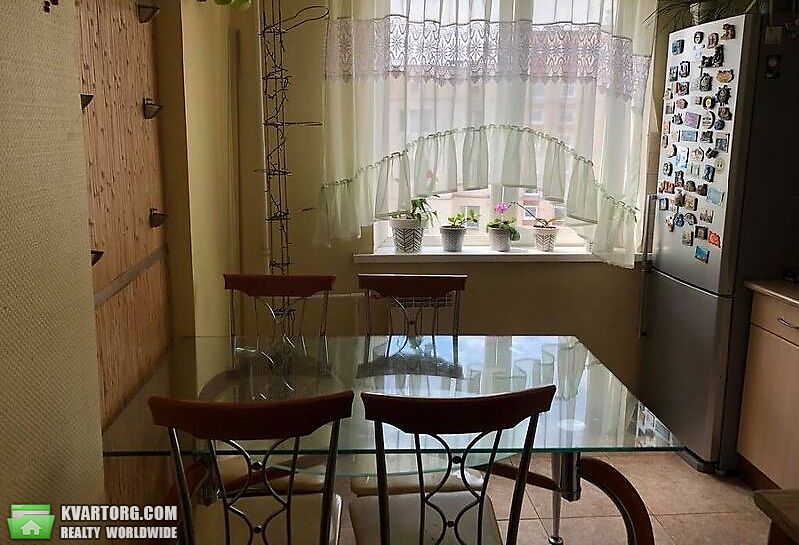 Sell 2-room apartment. Киев,  Свободы пр — photo 2