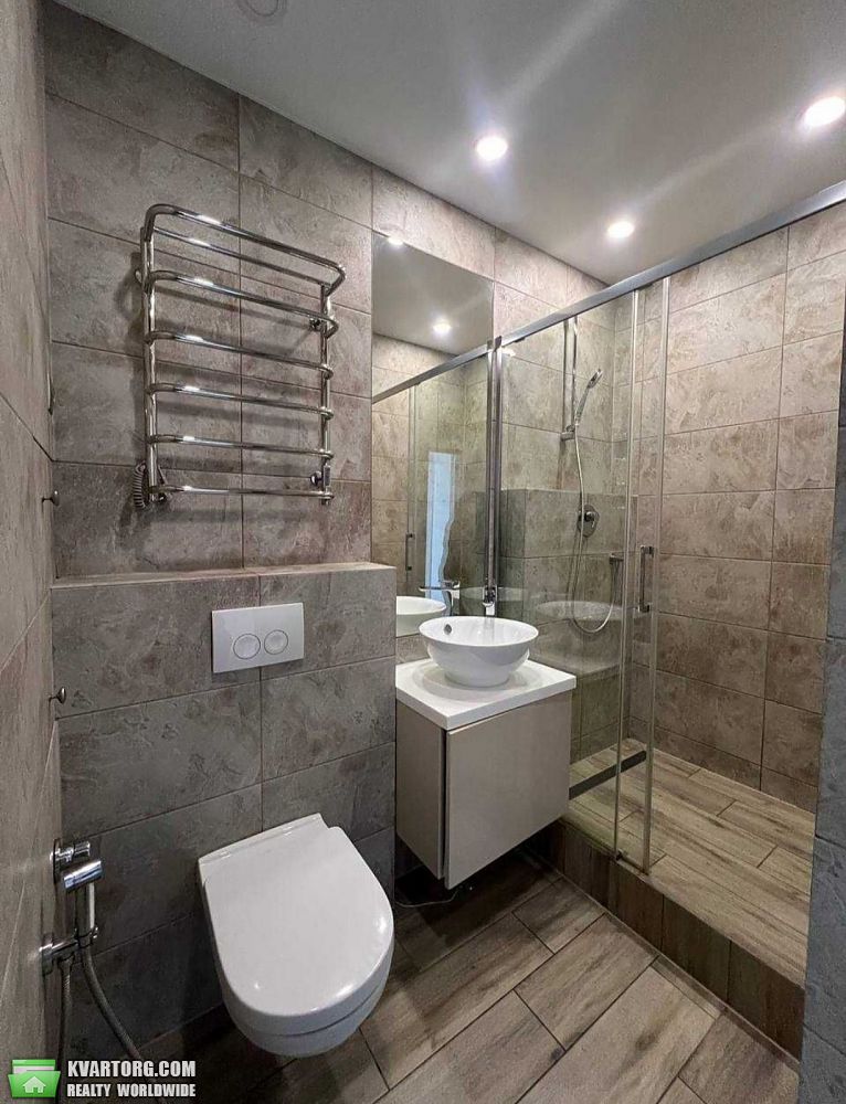 Rent out 1-room apartment. Киев, берестейський проспект — photo 8