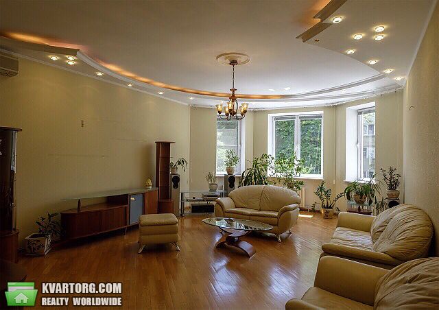 Sell 3-room apartment. Одесса, Французский бульвар — photo 1