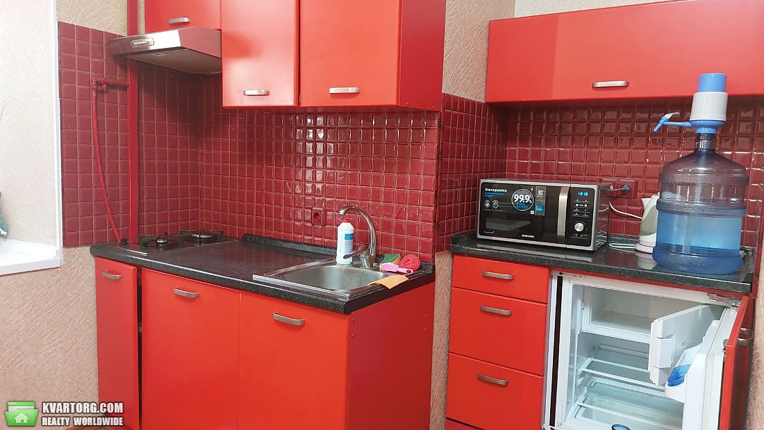 Rent out 2-room apartment. Киев, Саксаганского — photo 1