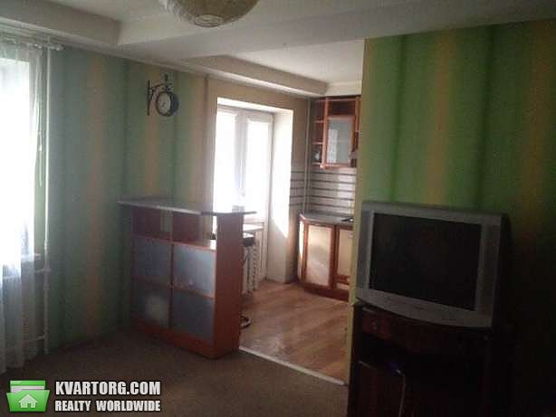 Rent out 2-room apartment. Киев,  Тычины пр — photo 4