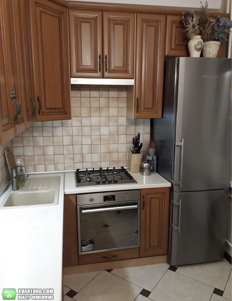 Rent out 2-room apartment. Киев,  Тропинина — photo 5