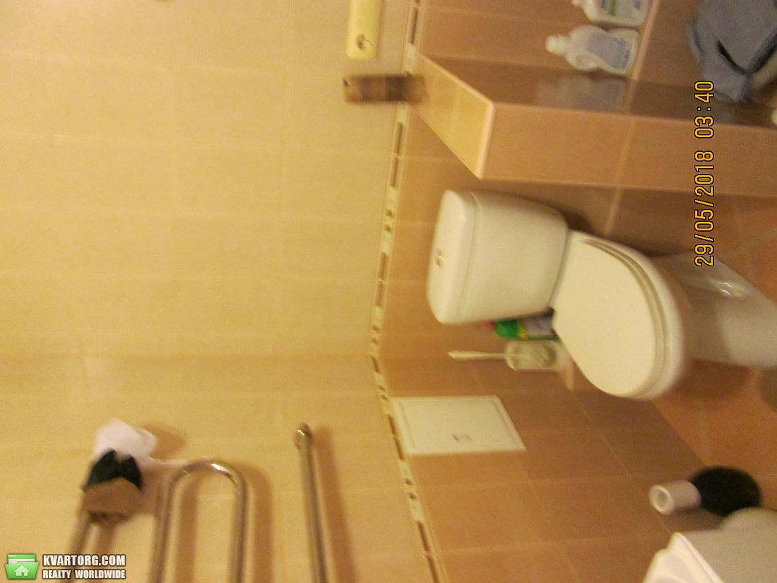 Rent out 2-room apartment. Киев,  Кошица — photo 8