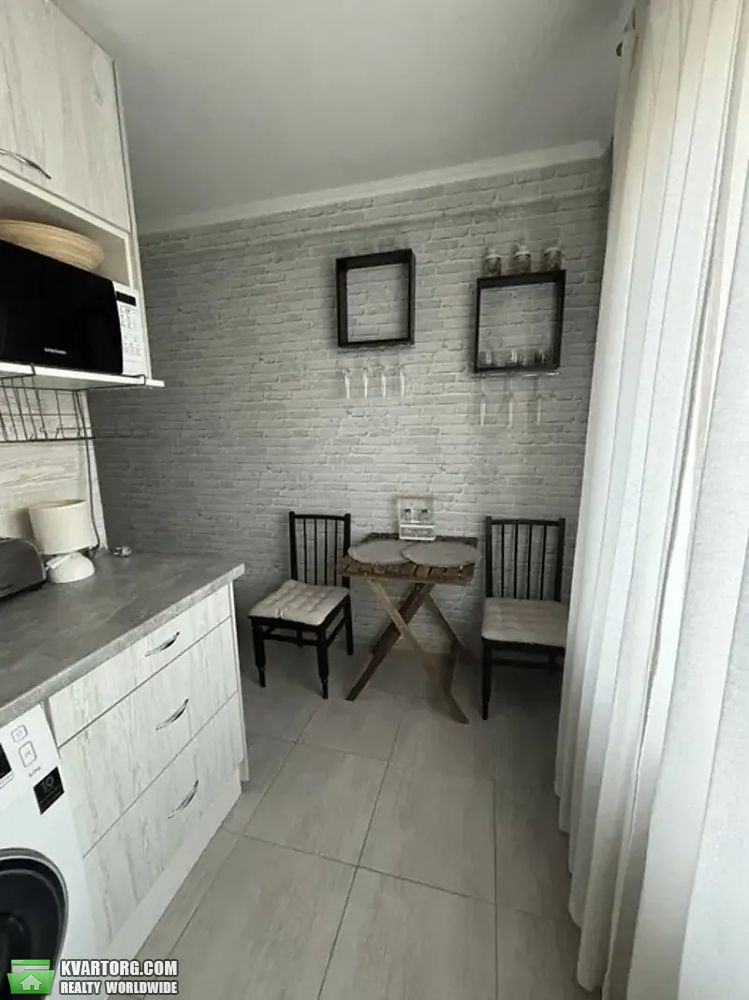 Rent out 2-room apartment. Киев, Сірожупанників — photo 6
