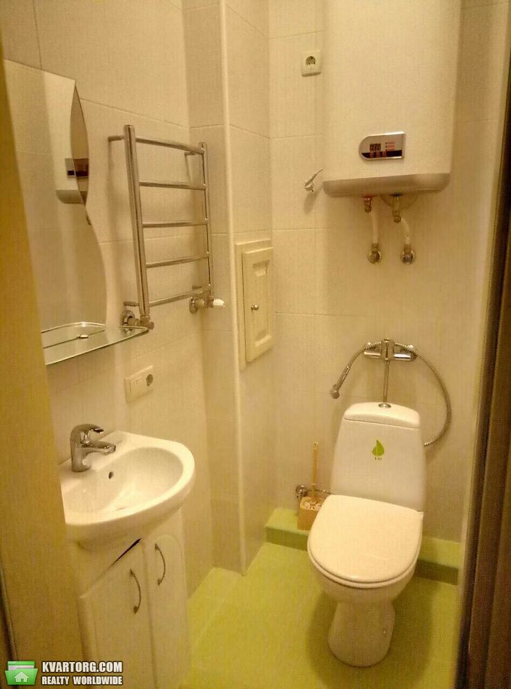 Rent out 2-room apartment. Одесса,  Солнечная — photo 2