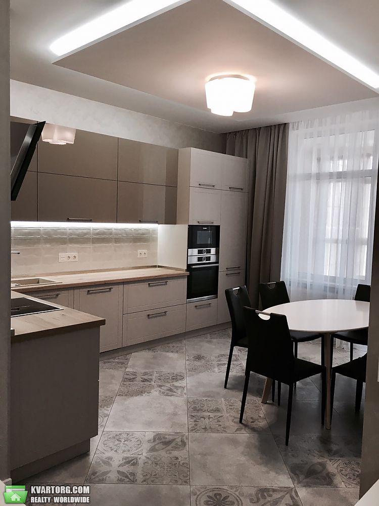 Rent out 2-room apartment. Киев,  Драгомирова — photo 8
