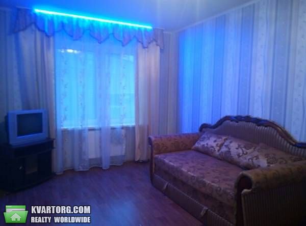 Rent out 2-room apartment. Киев,  Чавдар — photo 3