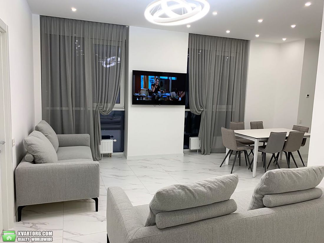 Rent out 4-room apartment. Киев,  Симферопольская — photo 4