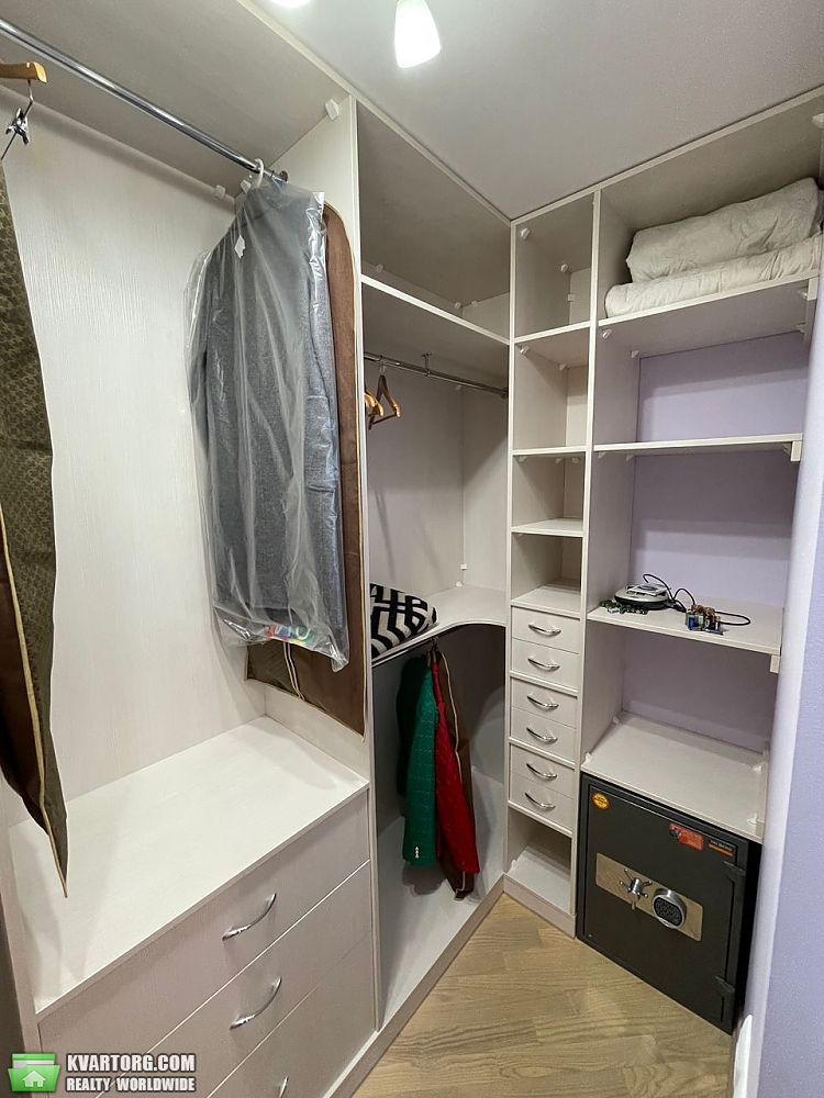 Rent out 3-room apartment. Киев, Львовская — photo 9