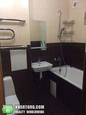 Rent out 2-room apartment. Киев,  Приречная — photo 4