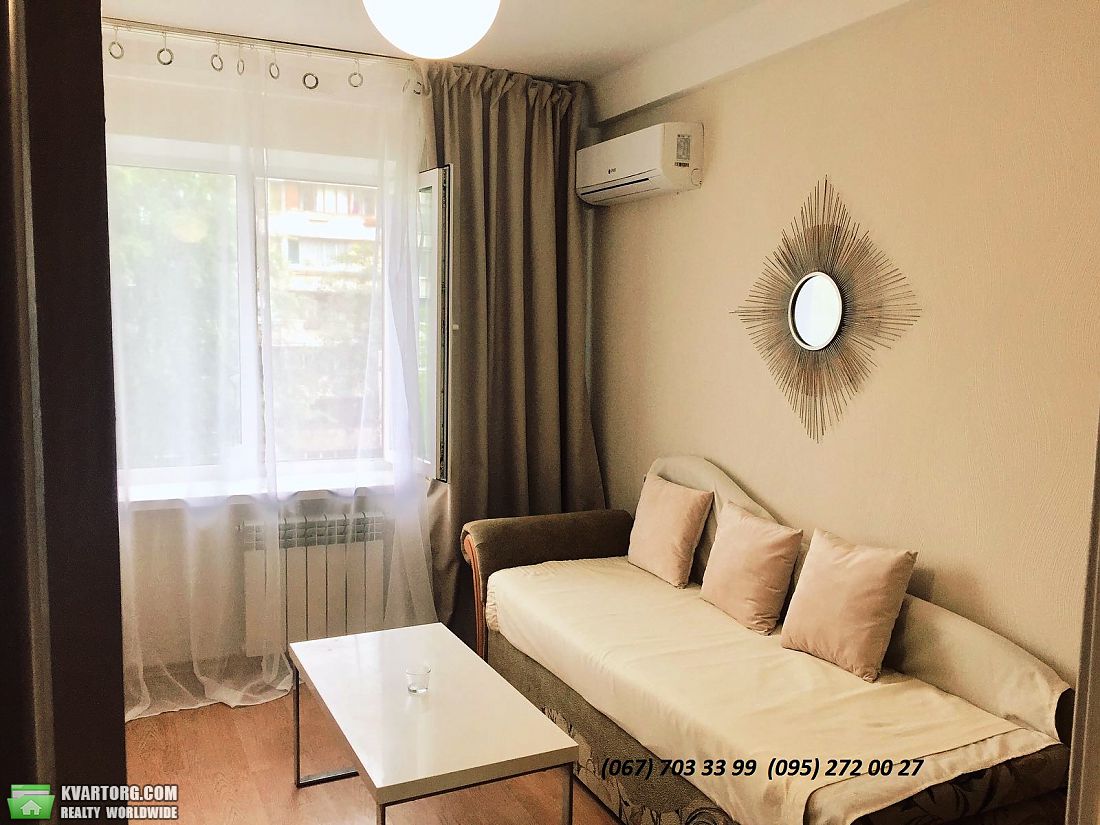 Sell 3-room apartment. Киев,  Вышгородская — photo 2