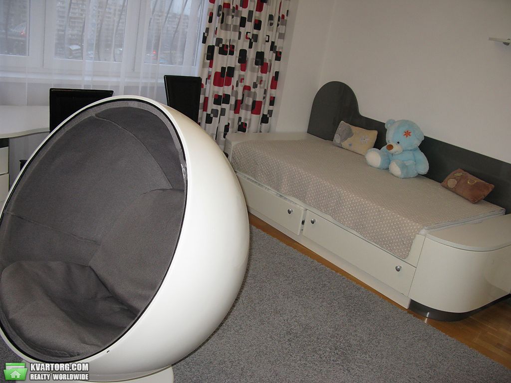 Rent out 3-room apartment. Киев,  Луначарского — photo 3