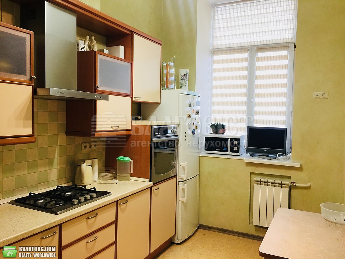 Rent out 2-room apartment. Киев,  Владимирская — photo 8