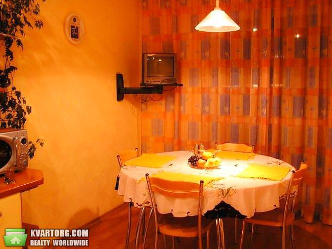 Rent out 3-room apartment. Киев,  Клиническая — photo 4