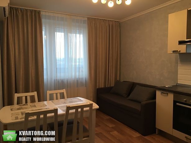 Rent out 1-room apartment. Киев,  Смелянская — photo 1