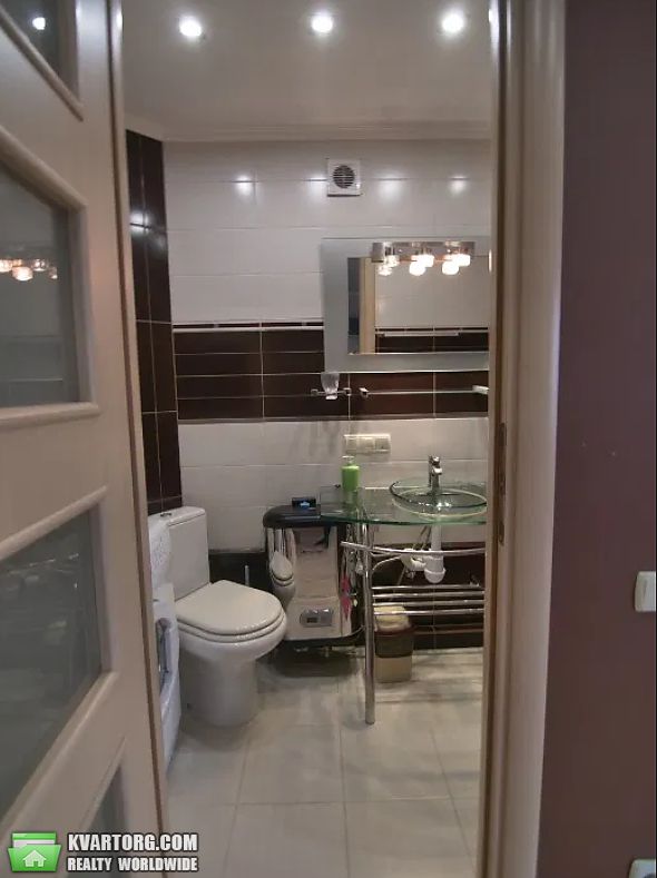 Rent out 2-room apartment. Киев,  Леси Украинки бул — photo 9