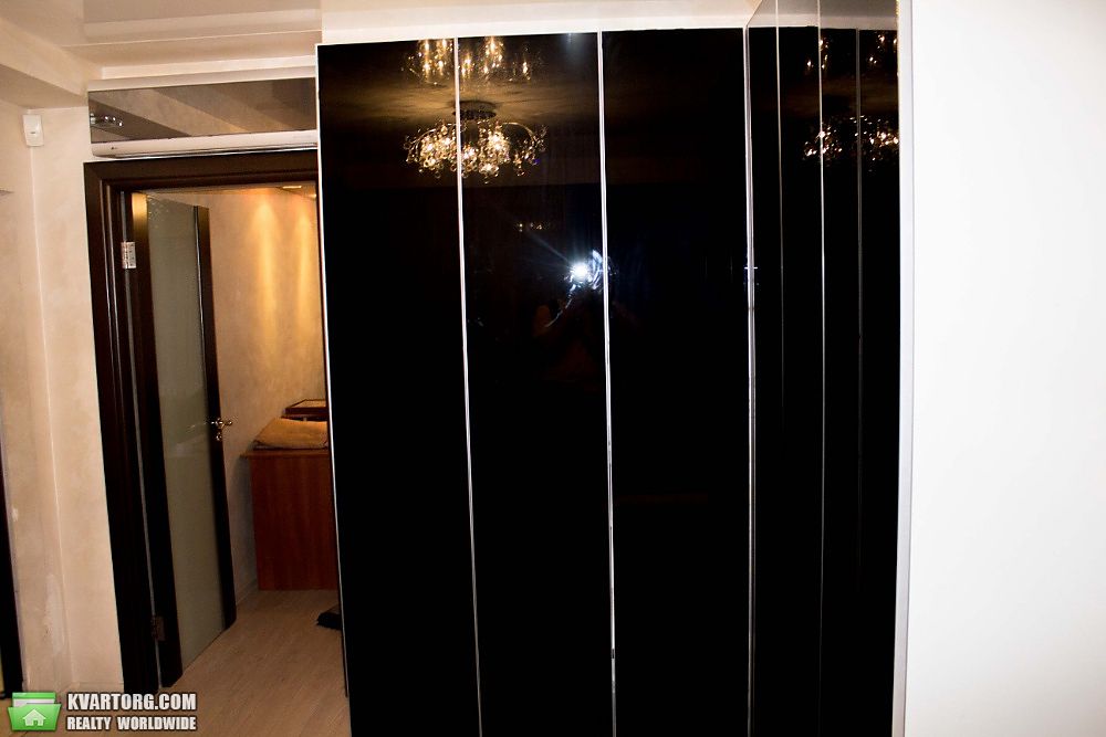 Rent out 2-room apartment. Киев,  Златоустовская — photo 3