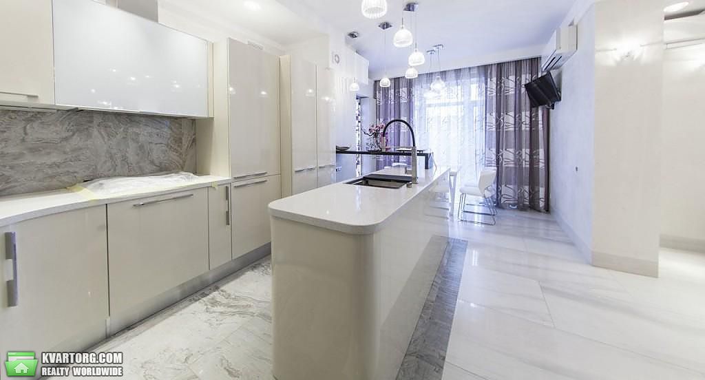 Rent out 2-room apartment. Киев,  Оболонская наб — photo 4