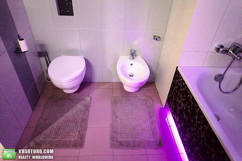 Rent out 3-room apartment. Киев,  Ушакова — photo 8