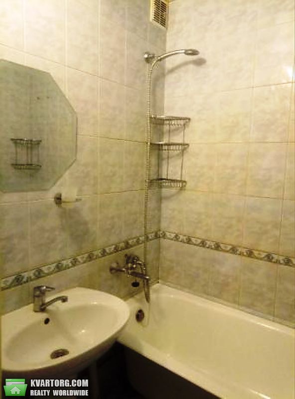 Sell 1-room apartment. Киев,  Миропольская — photo 10