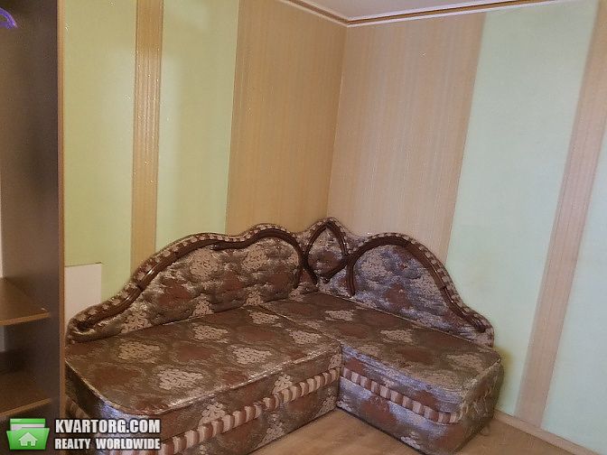 Rent out 1-room apartment. Киев,  Волынская — photo 1
