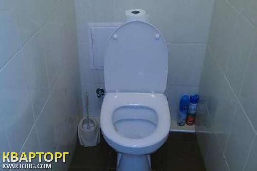 Rent out 2-room apartment. Киев, Жукова — photo 8