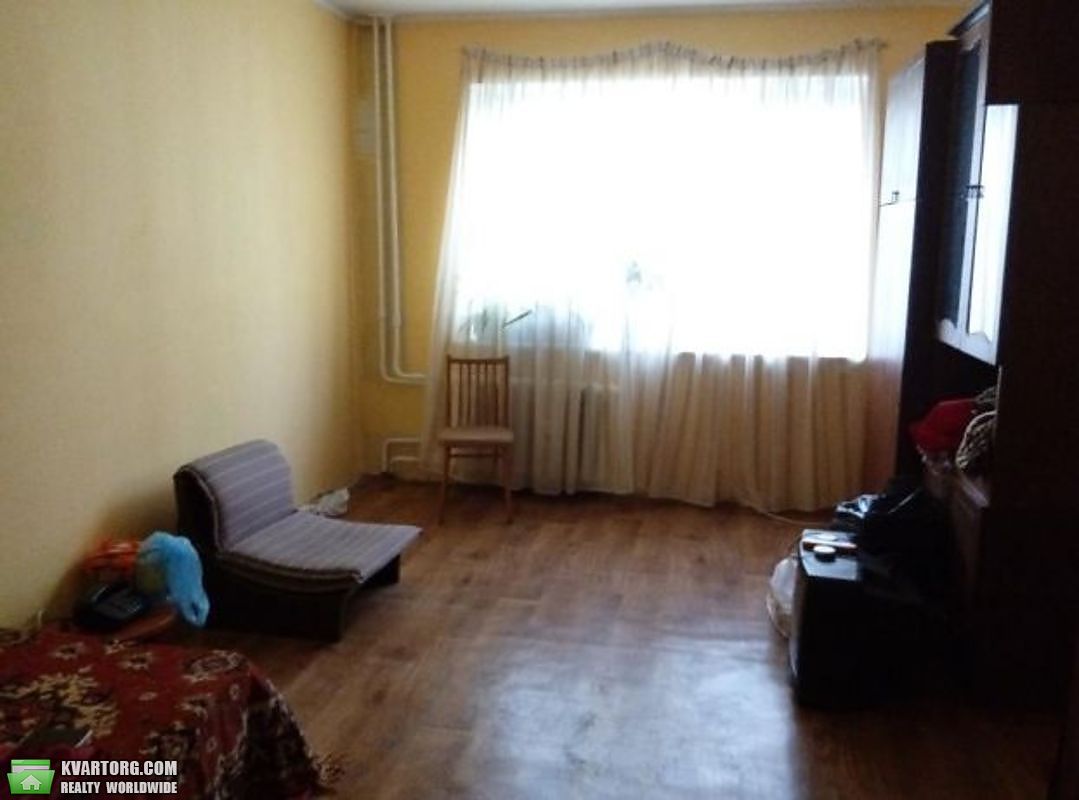 Sell 3-room apartment. Киев,  Озерная — photo 1