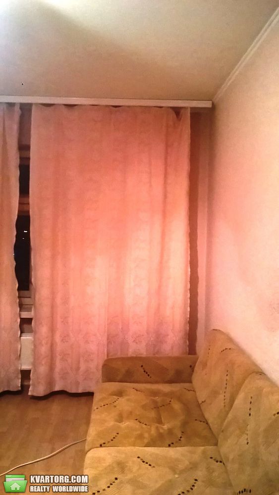 Rent out 3-room apartment. Киев,  Автозаводская — photo 2