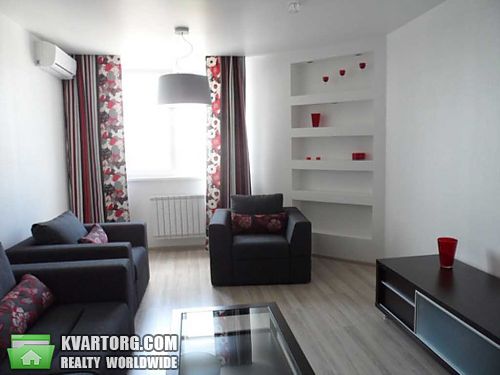 Rent out 2-room apartment. Киев, Гетьмана — photo 2