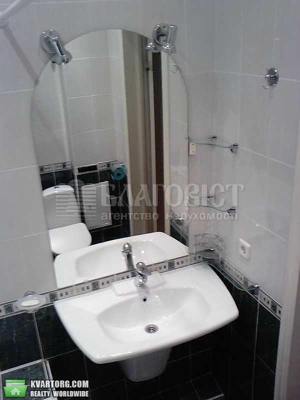 Rent out 2-room apartment. Киев,  Волошская — photo 5
