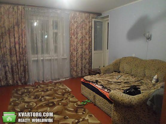 Sell 2-room apartment. Киев,  Новополевая — photo 1