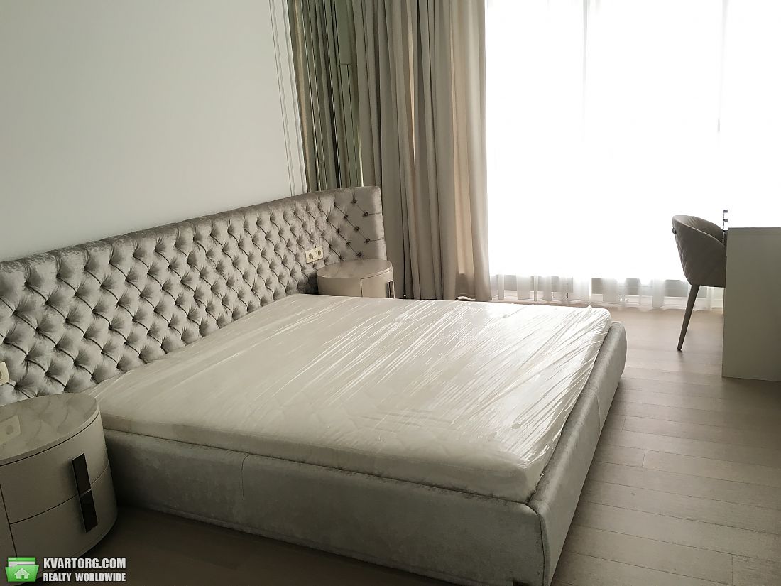 Sell 4-room apartment. Киев,  Драгомирова — photo 6