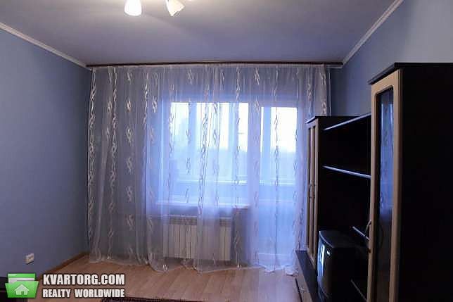 Rent out 3-room apartment. Киев, Ул. Волгоградская. — photo 1