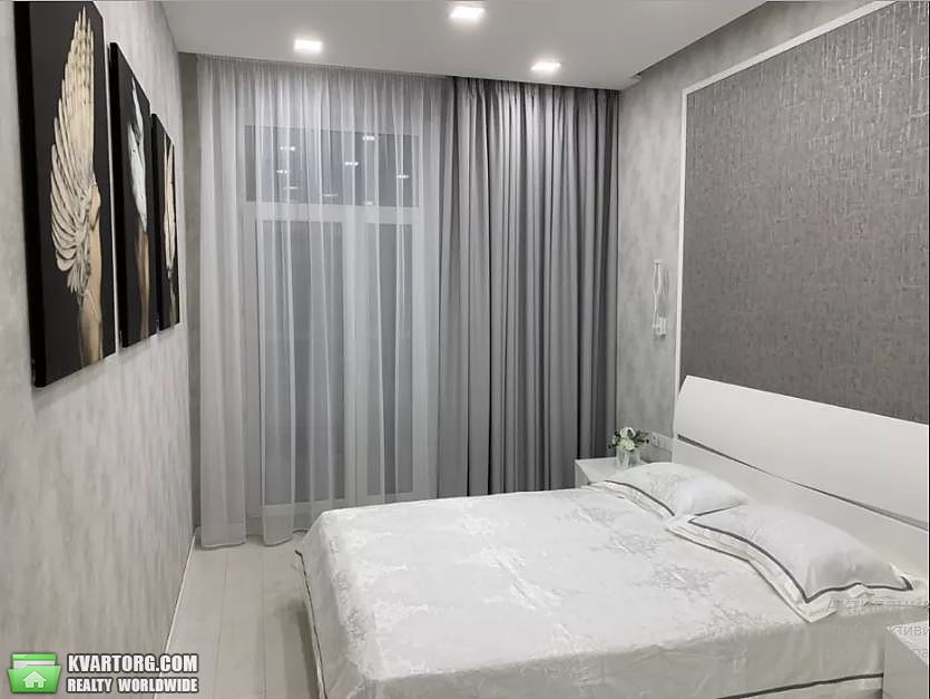Rent out 1-room apartment. Киев,  Саперное поле — photo 4
