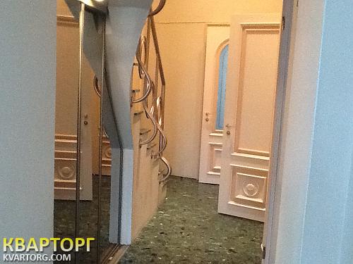 Sell 4-room apartment. Киев,  Рейтарская — photo 2