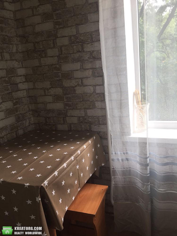 Rent out 1-room apartment. Киев,  Харьковское шоссе — photo 4