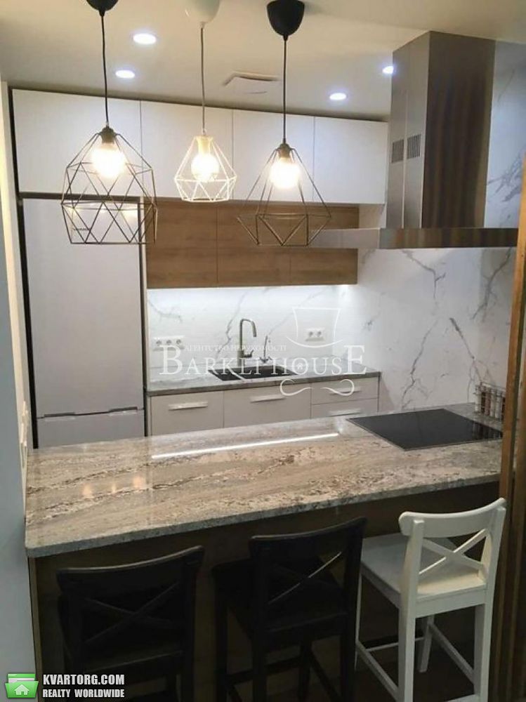 Rent out 2-room apartment. Киев,  Липковского — photo 4