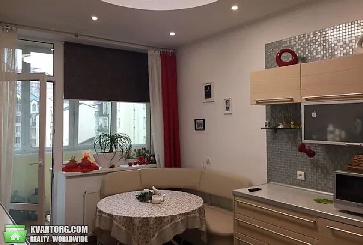 Sell 2-room apartment. Киев,  Павловская — photo 2