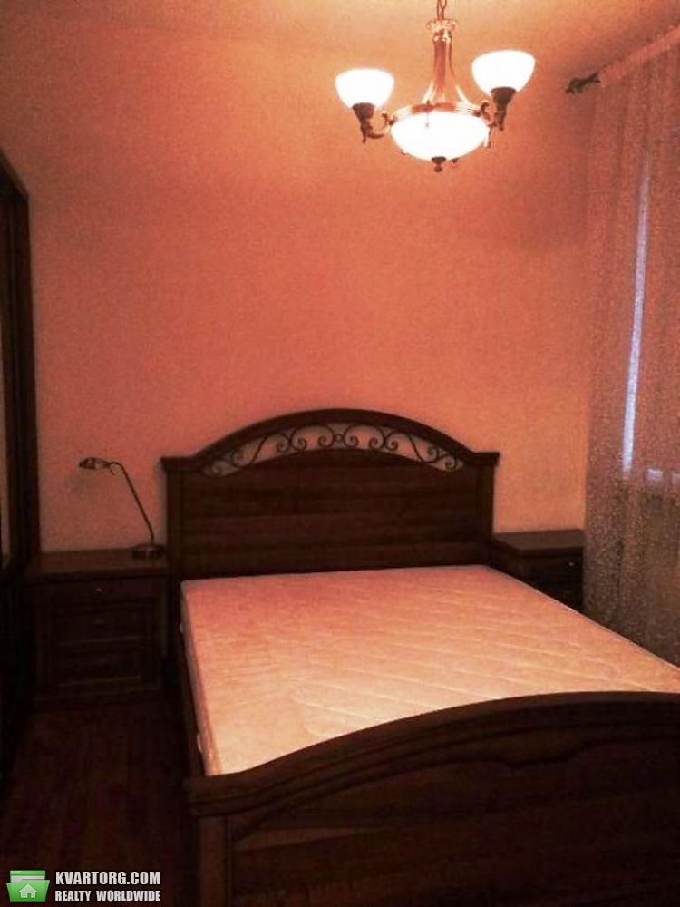 Rent out 2-room apartment. Киев,  Саксаганского — photo 2