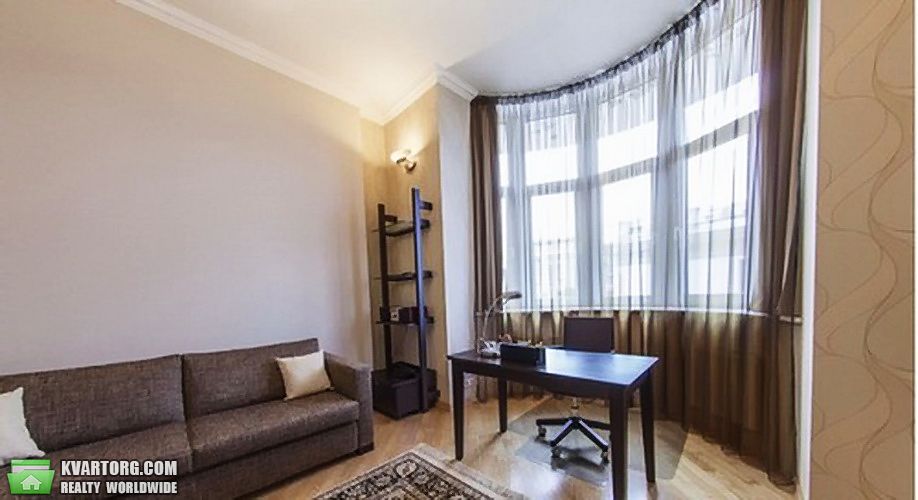 Rent out 3-room apartment. Киев,  Лютеранская — photo 4