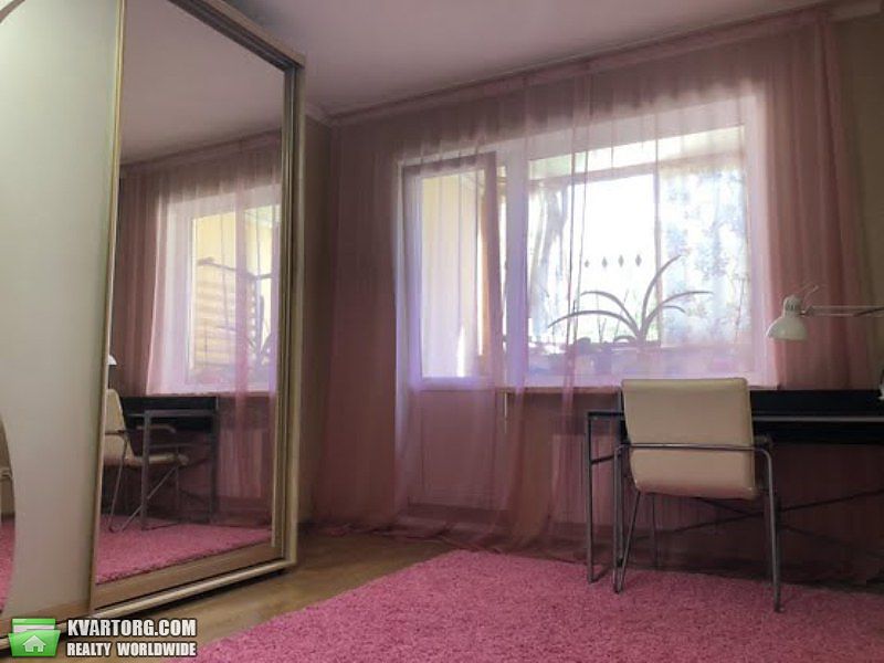 Sell 1-room apartment. Киев,  Ушакова — photo 3
