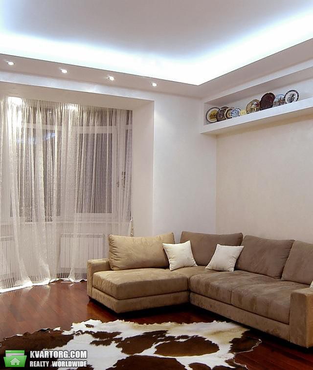Rent out 3-room apartment. Киев,  Волошская — photo 2