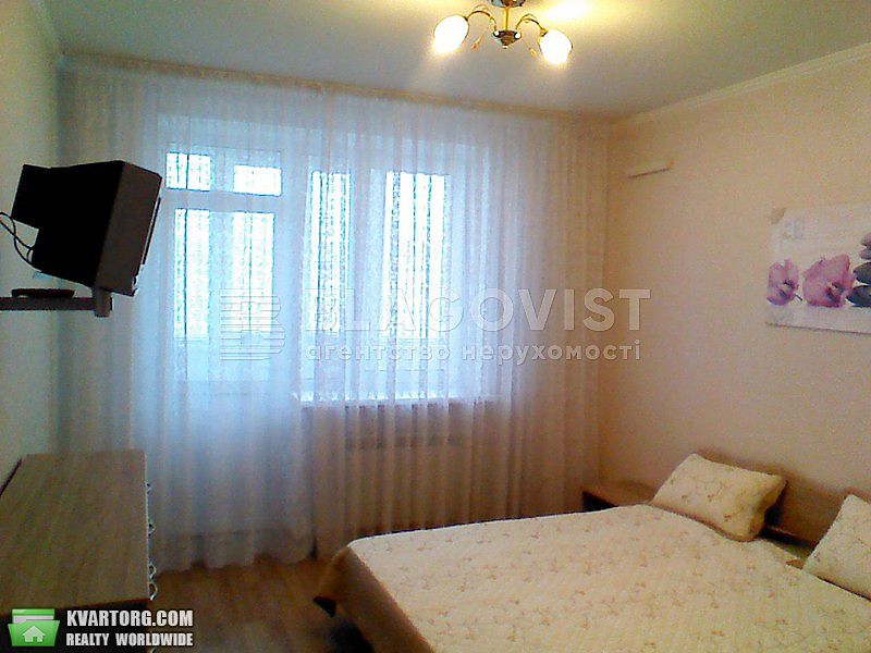Rent out 3-room apartment. Киев, Николая Бажана — photo 6