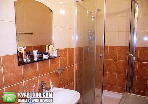 Rent out 4-room apartment. Киев,  Дмитриевская — photo 8