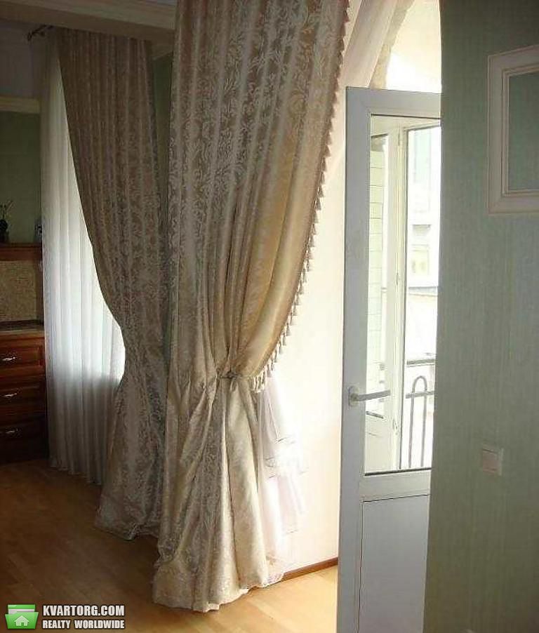 Rent out 1-room apartment. Киев,  Тургеневская — photo 2